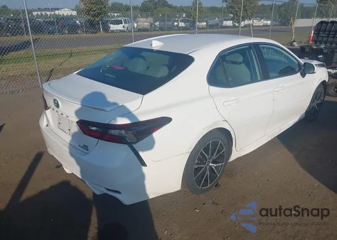 2022 Toyota Camry Se Hybrid z USA, uszkodzony, nr VIN 4T1G31AKXNU582504
